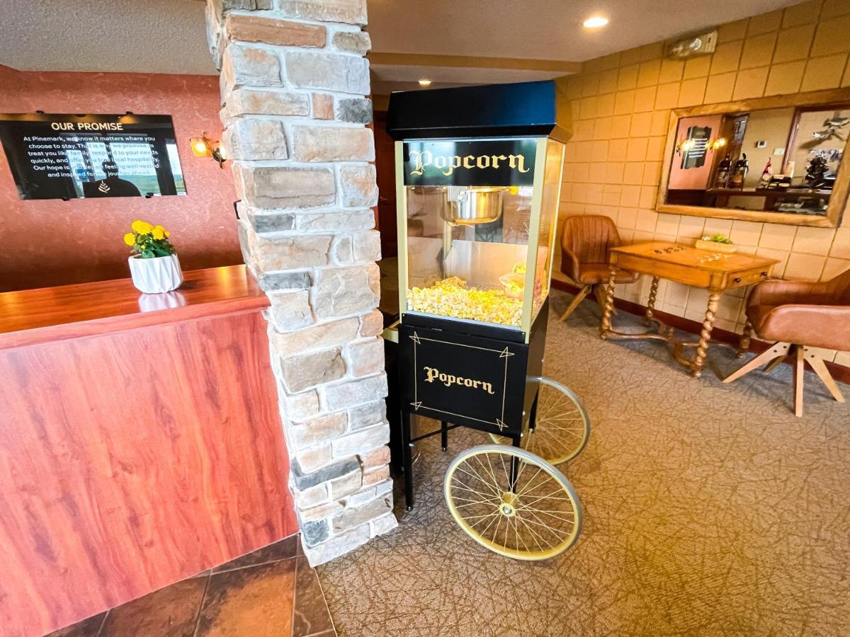 Pinemark Inn Suites Events Saint Clair Eksteriør bilde