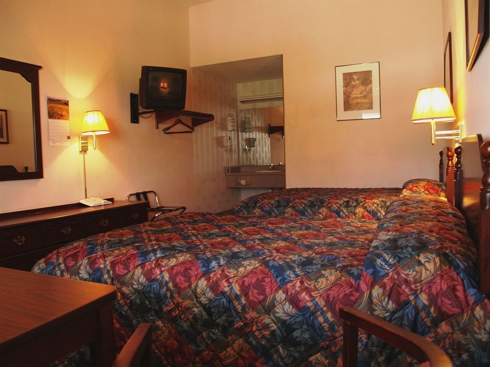 Pinemark Inn Suites Events Saint Clair Eksteriør bilde