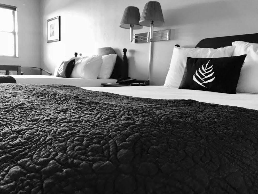 Pinemark Inn Suites Events Saint Clair Eksteriør bilde